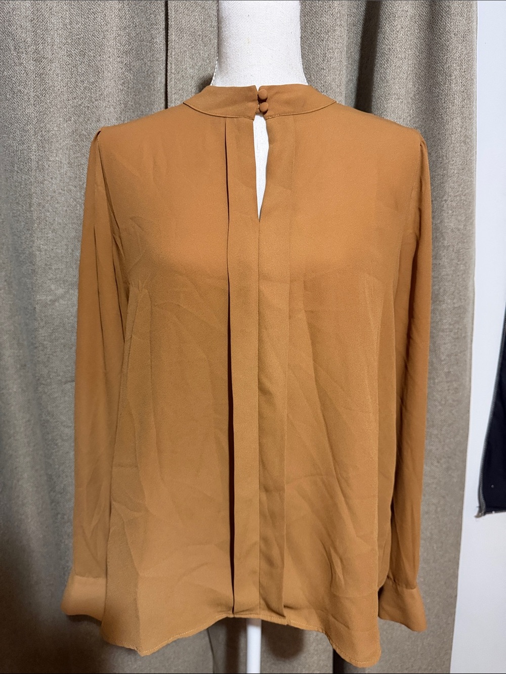 Women’s brown Keyhole Long-Sleeve Blouse